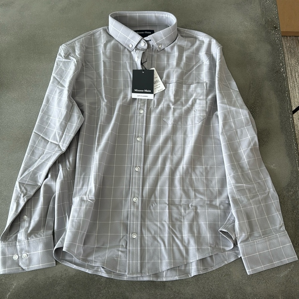 Mizzen and main grey city flannel XL trim